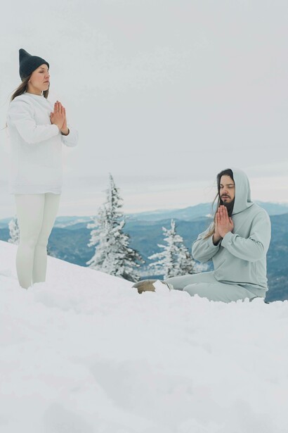 Practicing mindfulness in the snow