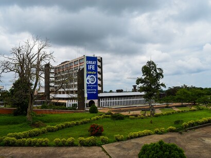 Arieh Sharon, antiguo alumno de Walter Gropius y Hannes Meyer en la Bauhaus de Dessau, paisaje de la Universidad de Obafemi Awolowo en Ile-Ife