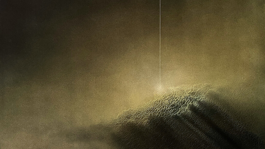 Kyoshi Nakagami's portrait "Light" at Galerie Richard, Paris, France