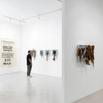 Helô Sanvoy, Cycles, strata, and das passagen-werk, exhibition view. Courtesy of Aura Galeria