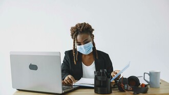 Moçambique, tal como os outros países, como forma de travar o crescente alastramento da doença teve tomar medidas drásticas, entre as quais a limitação de direitos fundamentais dos cidadãos, mormente a restrição de seus movimentos, a suspensão das aulas em todo o sistema nacional de educação, a instauração de serviços mínimos em instituições públicas e privadas, a interdição de aglomerações em eventos religiosos, de entre entendimento, entre outros