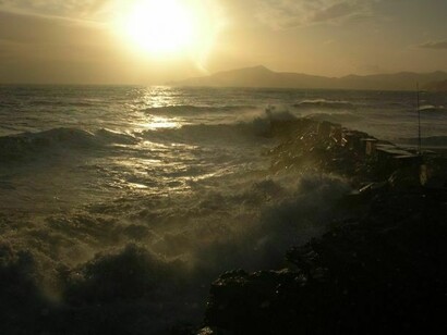 Strong waves