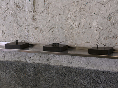 Nabuqi, Geopoetics regarding a waterless sea, exhibition view. Courtesy of Kiang Malingue Gallery