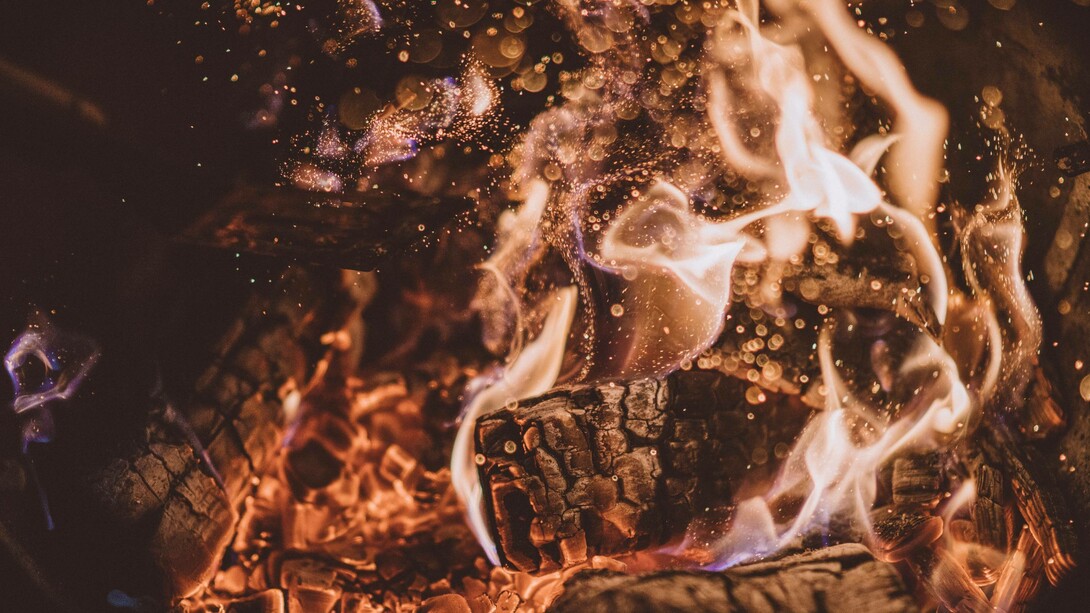 High flame on the barbeque is a contributor to your risk