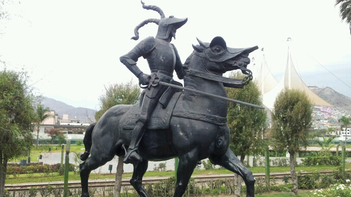 Estatua de Francisco Pizarro en el parque La Muralla, Lima, Perú.