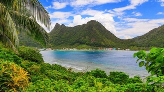 Baia vulcanica di Pago Pago, American Samoa. Foto di Giò Barbieri