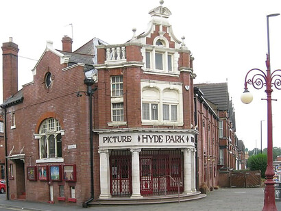 In Leeds, United Kingdom, you can find Hyde Park Picture House situated at the intersection of Queens Road and Brudenell Road