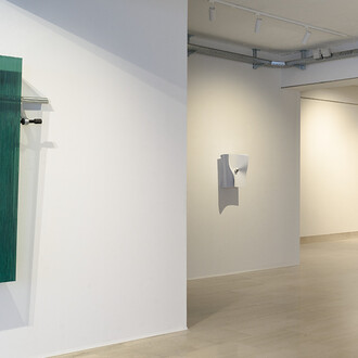 Arcangelo Sassolino, No flowers without contradiction, exhibition view. Courtesy of Repetto Gallery