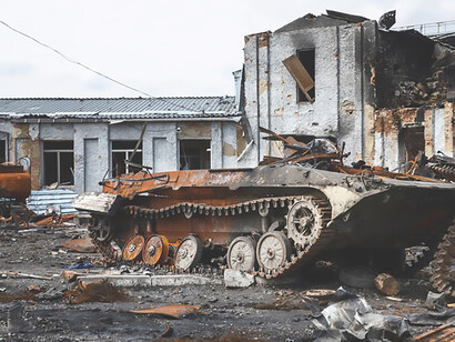 Damaged tank russian's war in ukraine