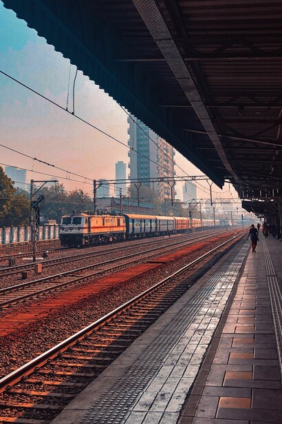 Goa Express from Vasco da Gama to Hazrat Nizamuddin in New Delhi, India
