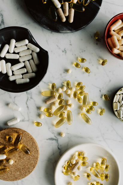 Pesquisa investiga a dieta mediterrânea e seus benefícios para a saúde cerebral, com foco em ácidos graxos e antioxidantes