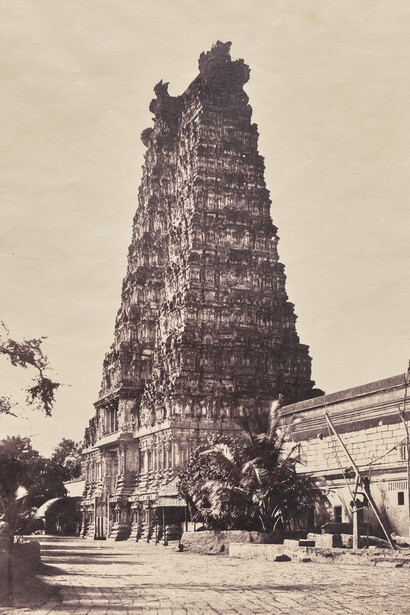 Captain Linnaeus Tripe, Western gateway (Gopuram) of the Minakshi Sundareshvara Temple, Madurai, 1858. Courtesy of the Cleveland Museum of Art