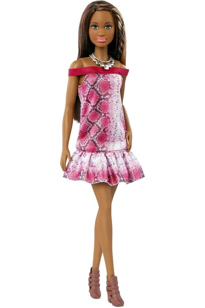 Barbie de piel tostada