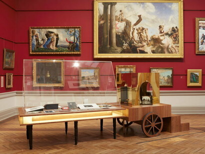 Various artists, Grand courts, exhibition view. Courtesy of the Art Gallery of NSW