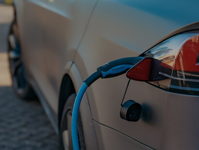 Advancements in sustainable technology, including electric vehicles and the development of efficient charging stations, contribute significantly to the promotion of clean energy in the electronics sector