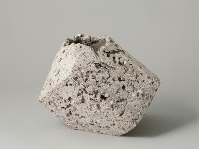 Passions and Patterns in Clay. Courtesy of Onishi Gallery