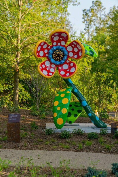 Yayoi Kusama, Flowers, exhibition view. Courtesy of Crystal Bridges Museum of American Art