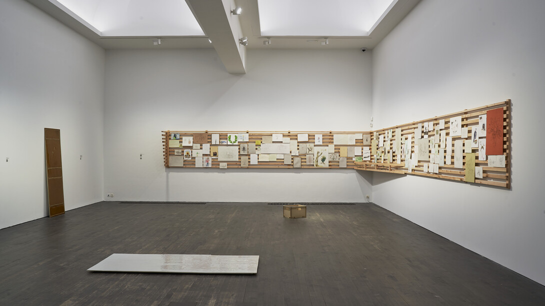 Various artists, From the collection. Together, collaborative art practices, exhibition view. Courtesy of S.M.A.K