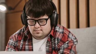 La technologie a progressé pour satisfaire les besoins des professionnels en situation de handicap