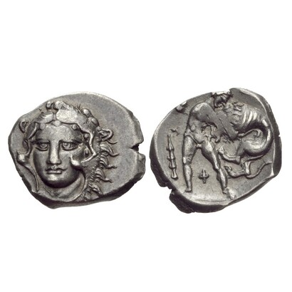 Diobolo dalla Calabria, Tarentum. Testa di Eracle di fronte; Eracle che lotta con il leone nemeo