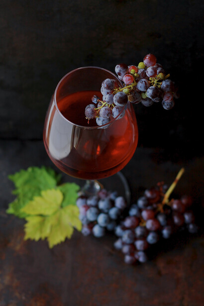 Sulphur dioxide preserves flavours, stabilises colours and textures, and protects from microbial spoilage