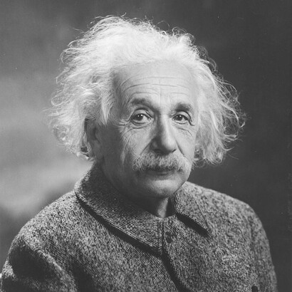 El universo conocido de Albert Einstein, en cuanto pensamiento y extensión, se identifica con dios