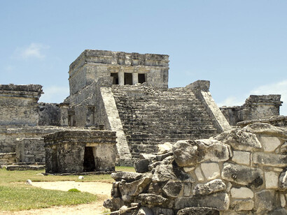 El Castillo en la zona arqueológica de Tulum, Quintana Roo, México