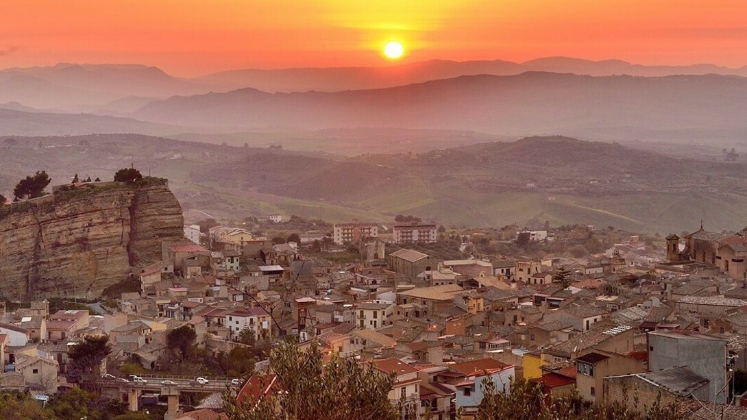 Federico II concesse la terra di Corleone al miles Oddone de Camerana da Brescia