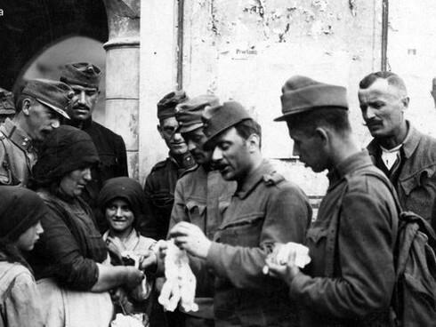 I soldati e la popolazione