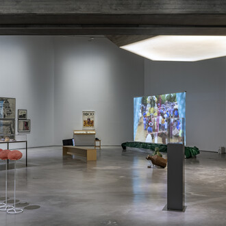 Varios artistas, La picadura de la tarántula: sur y folclore, vista de exhibición. Cortesía del Centro Andaluz de Arte Contemporáneo