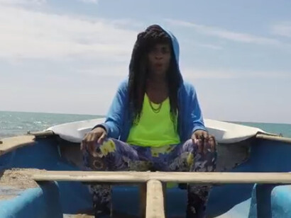 Oltre alla musica, Karima è anche una DJ e performer, conosciuta per l'energia che porta nei suoi spettacoli e per la capacità di coinvolgere il pubblico con ritmi che uniscono sonorità africane e moderne. Qui in una scena del videoclip della sua canzone "Refugees"