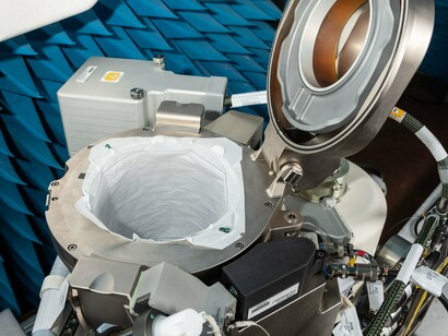 Il nuovo bagno è più comodo, più facile da usare sia per gli uomini che per le donne e
più leggero.
Credit:NASA/James Blair by Wikimedia Commons