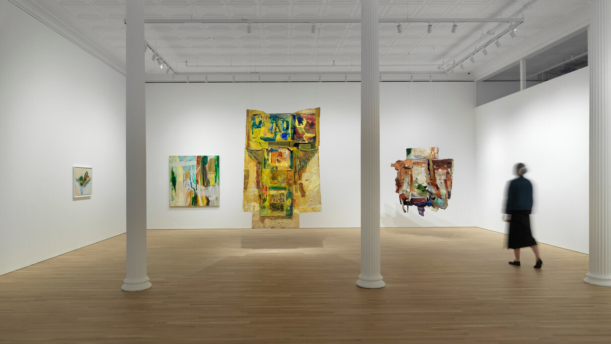 Suzanne Jackson, Light and paper, exhibition view. Courtesy of Ortuzar Projects
