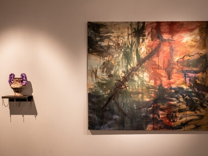 Various artists, trifles and troupes, everything lies under the surface, exhibition view. Courtesy of the Blender Gallery