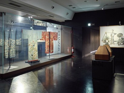 Hanauri. The Japan of the flower sellers, exhibition view. Courtesy of Museo d’Arte Orientale