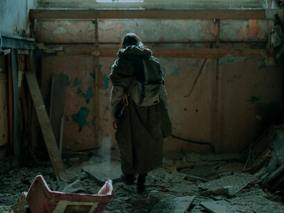 Salvar a la humanidad no significa cargarla sobre los hombros. Salvar a la humanidad significa preparar la tierra fértil para la niñez