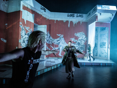 Ein sommernachtstraum (A midsummer night's dream). Courtesy of Residenztheater