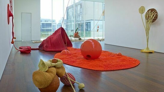 Maria Nepomuceno, Installation, Maria Nepomuceno | Trans, 13 March – 17 April 2014,
Victoria Miro, 16 Wharf Road, London, N1 7RW, Courtesy the Artist and Victoria Miro, London,
© Maria Nepomuceno