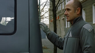 In 1984 East Germany, a secret police agent surveils a writer and his lover, but gradually becomes increasingly drawn into their lives