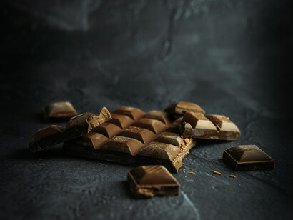 Para preparar una barra de chocolate de 453 gramos se requieren alrededor de 400 semillas de cacao