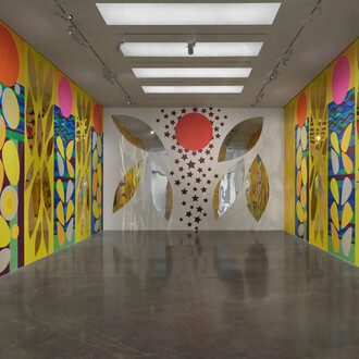 Beatriz Milhazes, Além do horizonte (Beyond the horizon), exhibition view. Courtesy of White Cube