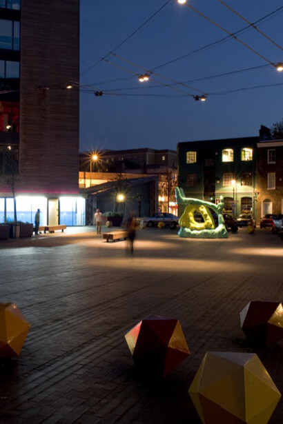 Karen Tang ‘Synapsid’, 2014, Sculpture at Bermondsey Square: Commission 1, Image Courtesy of Vitrine, Photographer Jonathan Bassett