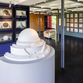 The architecture of power, exhibition view. Courtesy of Museum für Gestaltung