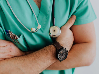In an era where health crises and miracle cure scams abound, it's essential to rely on evidence-based medicine and consult qualified professionals for trustworthy advice