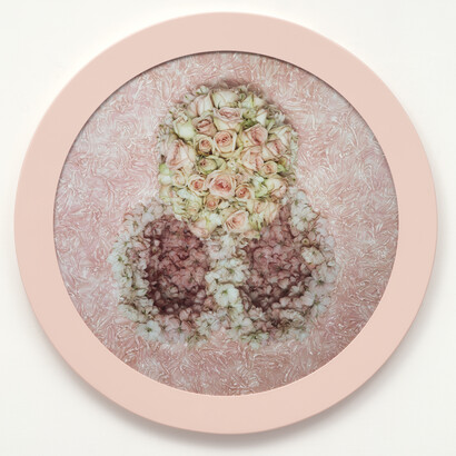 Helen Chadwick, Wreath to Pleasure No 10, 1992-1993, Cibachrome print on aluminium faced MDF in a glazed powder, coated steel frame, 110 (diameter) x 5 cm, Copyright The Estate of Helen Chadwick, Courtesy Richard Saltoun Gallery
