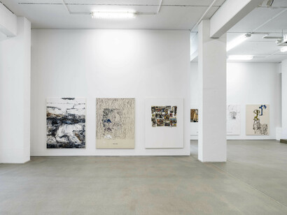 Malte Zenses, Alte eichen, neue bilder, exhibition view. Courtesy of G2 Kunsthalle