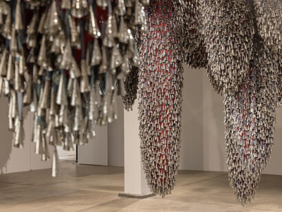 Marie Watt, Sky dances light, exhibition view. Courtesy of the Blanton Museum of Art