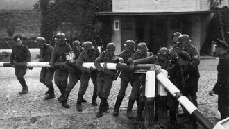 Historisches Bild: Danziger Polizei und Grenzbeamten am 01. September 1939