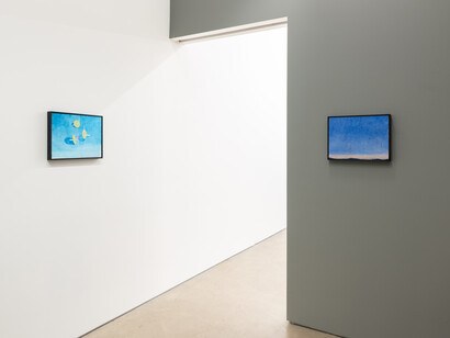Joy Feasley, Her sadness makes her smile, exhibition view. Courtesy of Adams and Ollman Gallery