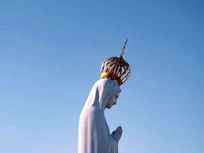 Estatua de la Virgen María en Erechim, Brasil
